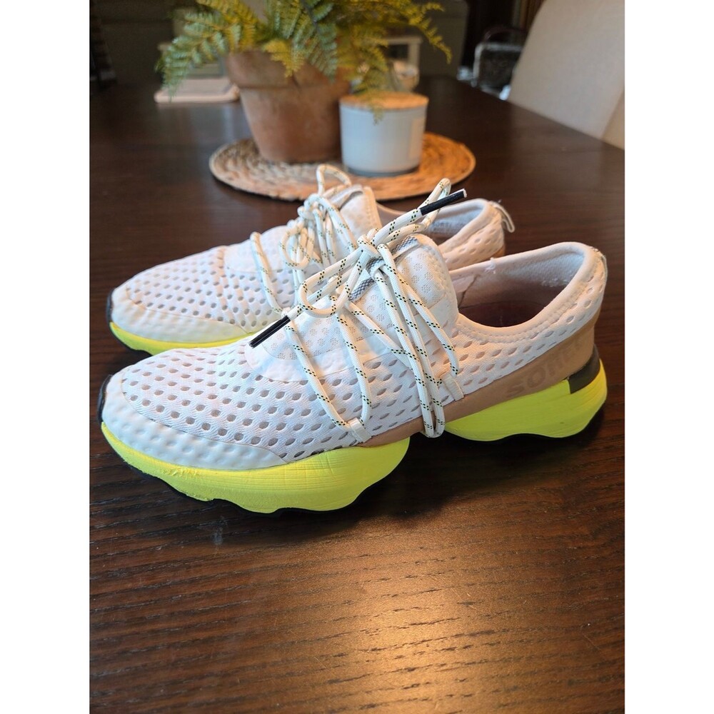 SOREL Kinetic Impact Lace Sneakers Sea Salt Neon Yellow Chunky Streetwear 7.5